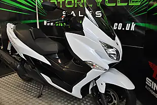 Used 2017 Suzuki Burgman 400 White - Interior and Exterior details 17