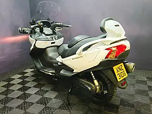 Used 2017 Suzuki Burgman an 650 Executive White - Interior and Exterior details 17