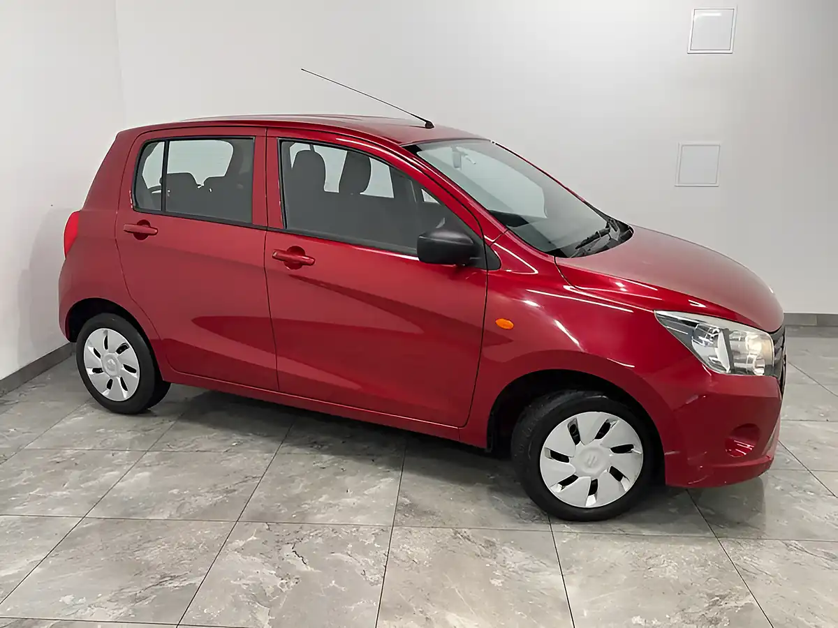Used 2017 Suzuki Celerio SZ2 Red - Interior and Exterior details 2