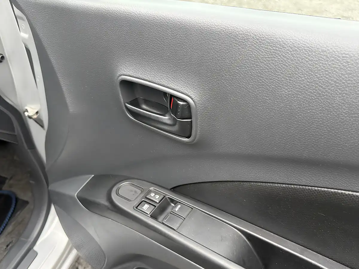 Used 2017 Suzuki Celerio SZ2 Silver - Interior and Exterior details 13