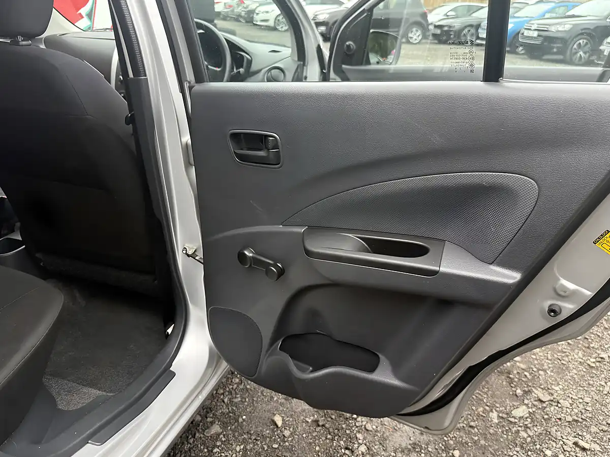 Used 2017 Suzuki Celerio SZ2 Silver - Interior and Exterior details 17
