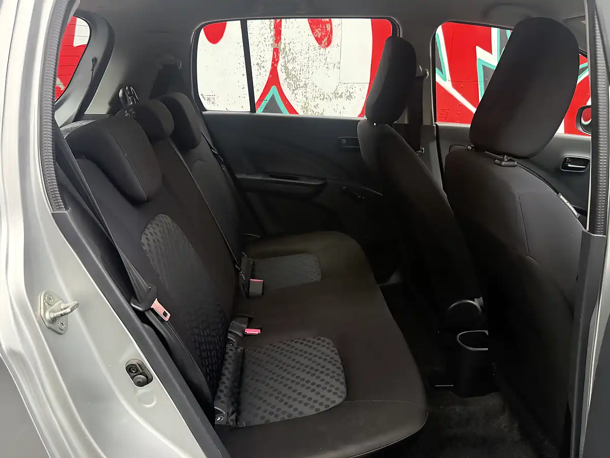 Used 2017 Suzuki Celerio SZ2 Silver - Interior and Exterior details 18
