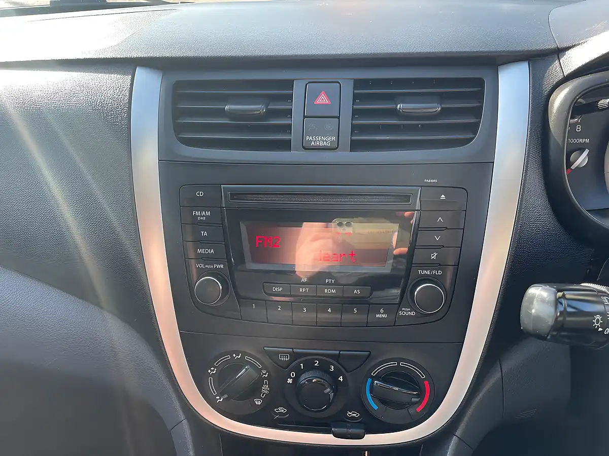 Used 2017 Suzuki Celerio SZ2 White - Interior and Exterior details 15