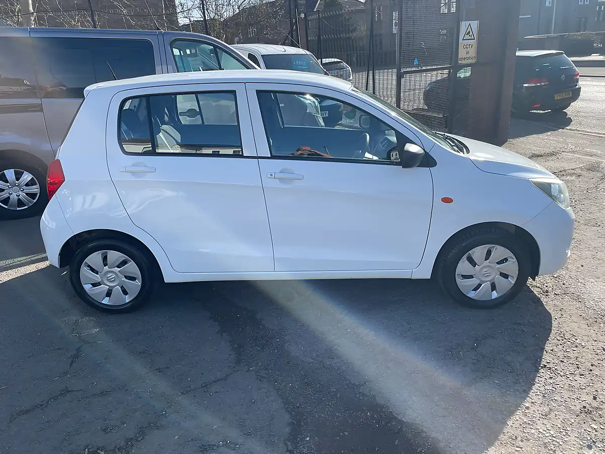 Used 2017 Suzuki Celerio SZ2 White - Interior and Exterior details 3