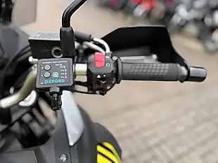 Used 2017 Suzuki Dl 650 X AL7 Yellow - Interior and Exterior details 11