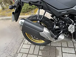 Used 2017 Suzuki Dl 650 X AL7 Yellow - Interior and Exterior details 14