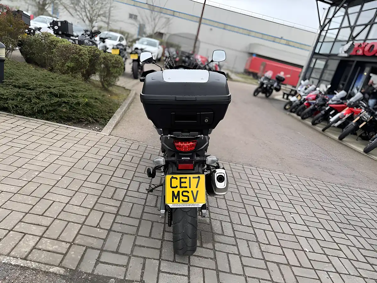 Used 2017 Suzuki Dl 650 X AL7 Yellow - Interior and Exterior details 8