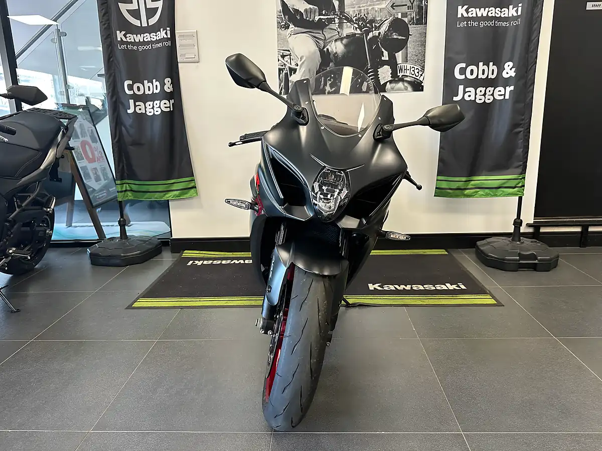 Used 2017 Suzuki Gsx-R 1000R Sports Black - Interior and Exterior details 10