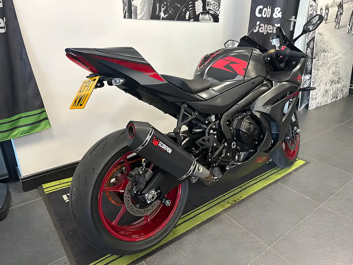 Used 2017 Suzuki Gsx-R 1000R Sports Black - Interior and Exterior details 2