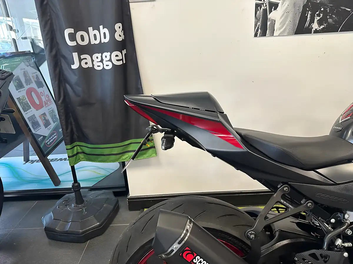 Used 2017 Suzuki Gsx-R 1000R Sports Black - Interior and Exterior details 3