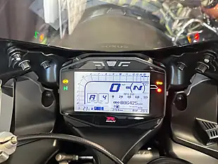Used 2017 Suzuki Gsx-R 1000R Sports Black - Interior and Exterior details 9