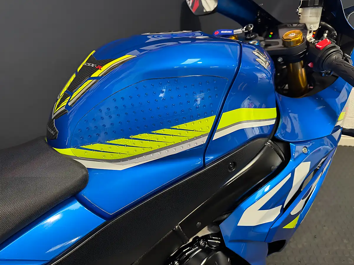 Used 2017 Suzuki GSX-R1000 R Moto Gp Blue - Interior and Exterior details 11