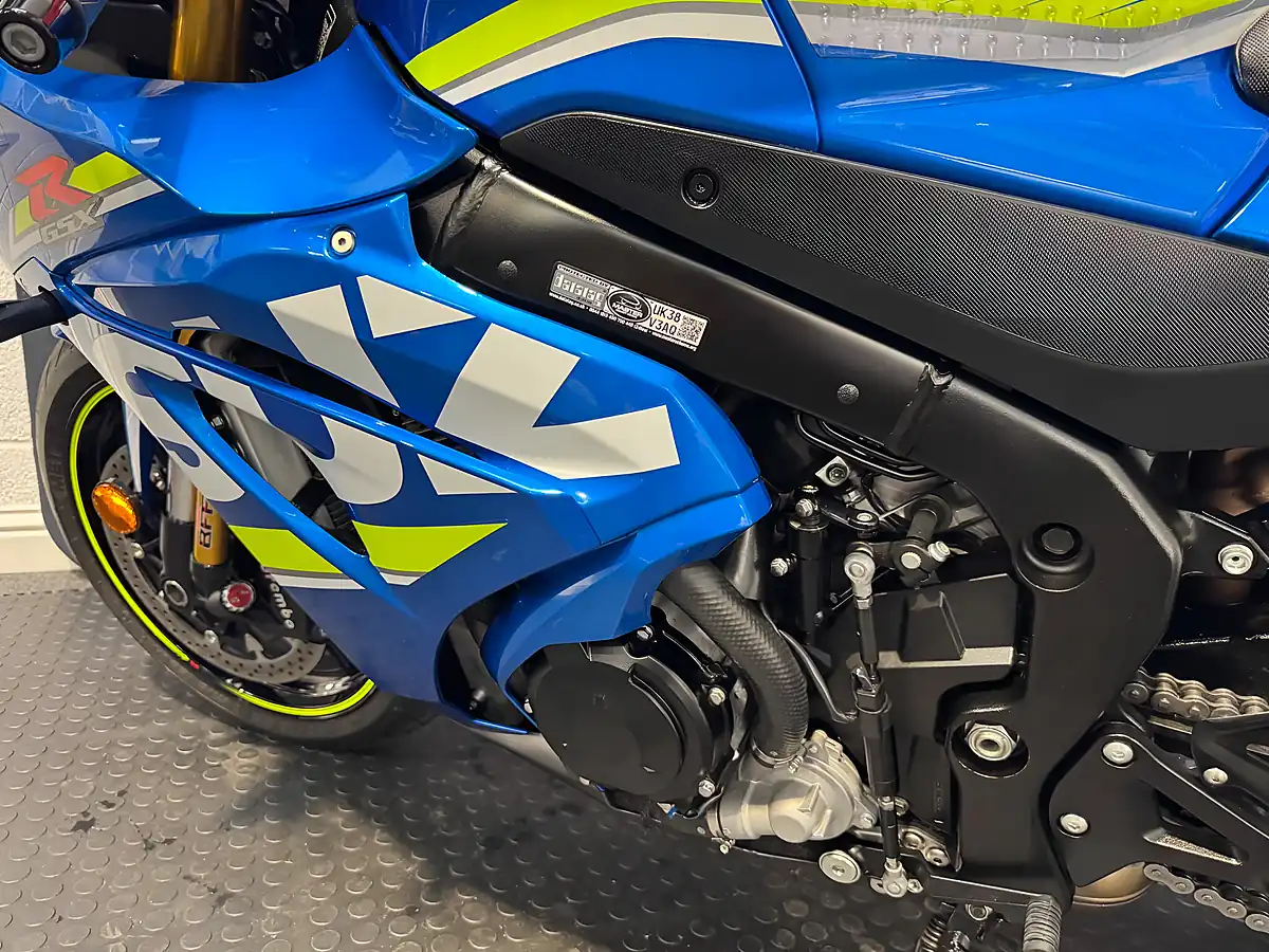 Used 2017 Suzuki GSX-R1000 R Moto Gp Blue - Interior and Exterior details 19