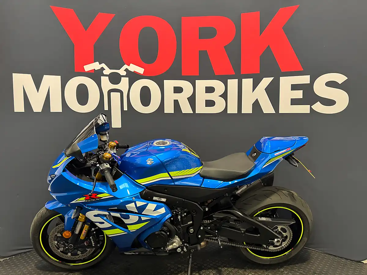 Used 2017 Suzuki GSX-R1000 R Moto Gp Blue - Interior and Exterior details 2