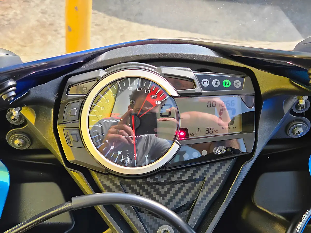 Used 2017 Suzuki GSX-R750 Moto Gp Replica Blue - Interior and Exterior details 14