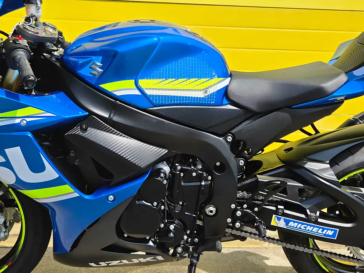 Used 2017 Suzuki GSX-R750 Moto Gp Replica Blue - Interior and Exterior details 15