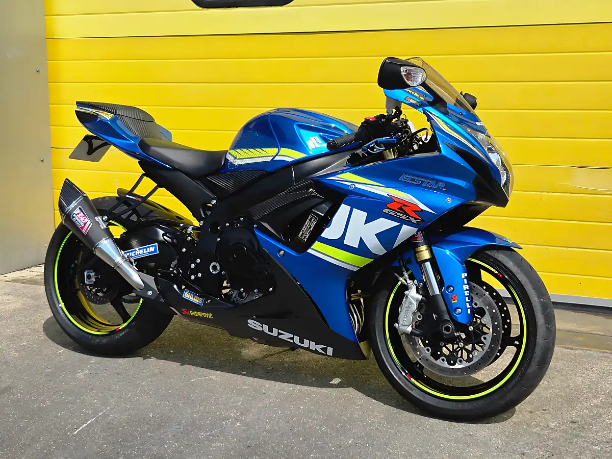 Used 2017 Suzuki GSX-R750 Moto Gp Replica Blue - Interior and Exterior details 3