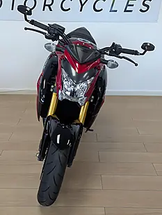Used 2017 Suzuki GSX-S1000 Red - Interior and Exterior details 3