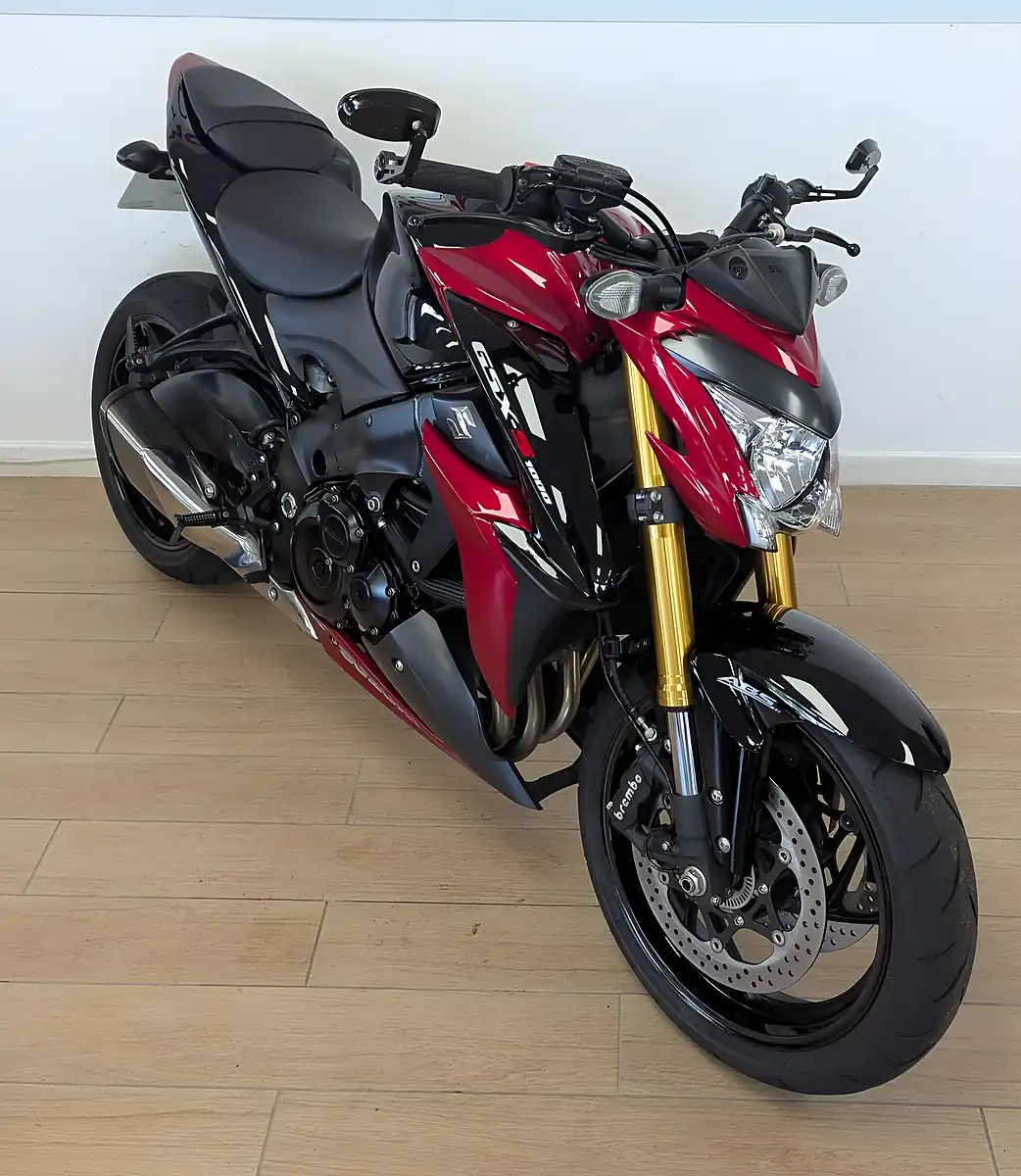 Used 2017 Suzuki GSX-S1000 Red - Interior and Exterior details 7