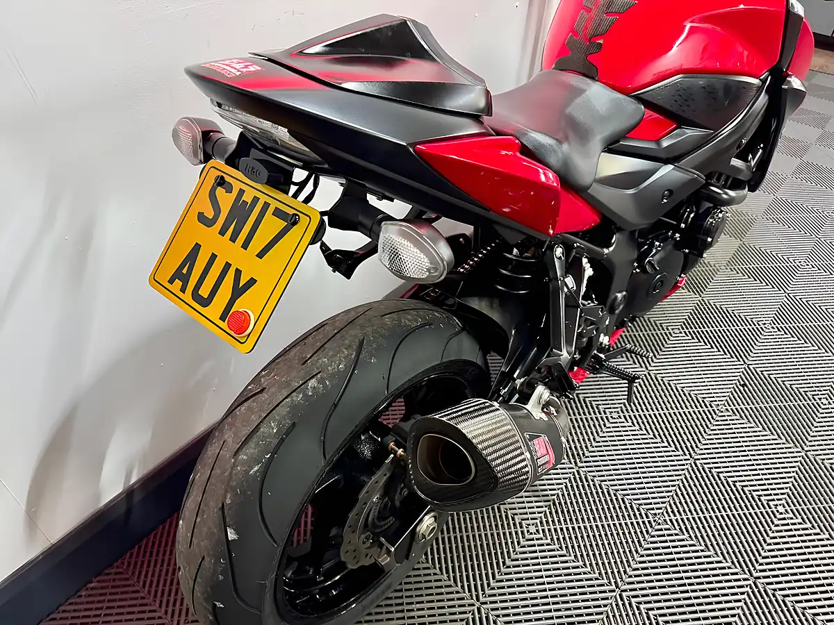 Used 2017 Suzuki GSX-S750 Naked Red - Interior and Exterior details 19