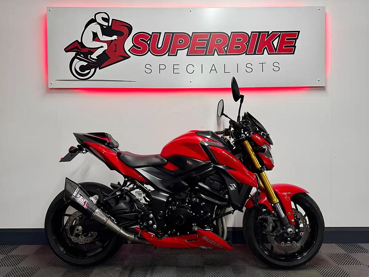 Used 2017 Suzuki GSX-S750 Naked Red - Interior and Exterior details 2