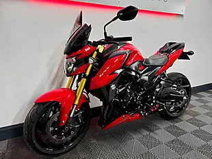 Used 2017 Suzuki GSX-S750 Naked Red - Interior and Exterior details 7