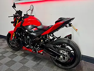 Used 2017 Suzuki GSX-S750 Naked Red - Interior and Exterior details 8