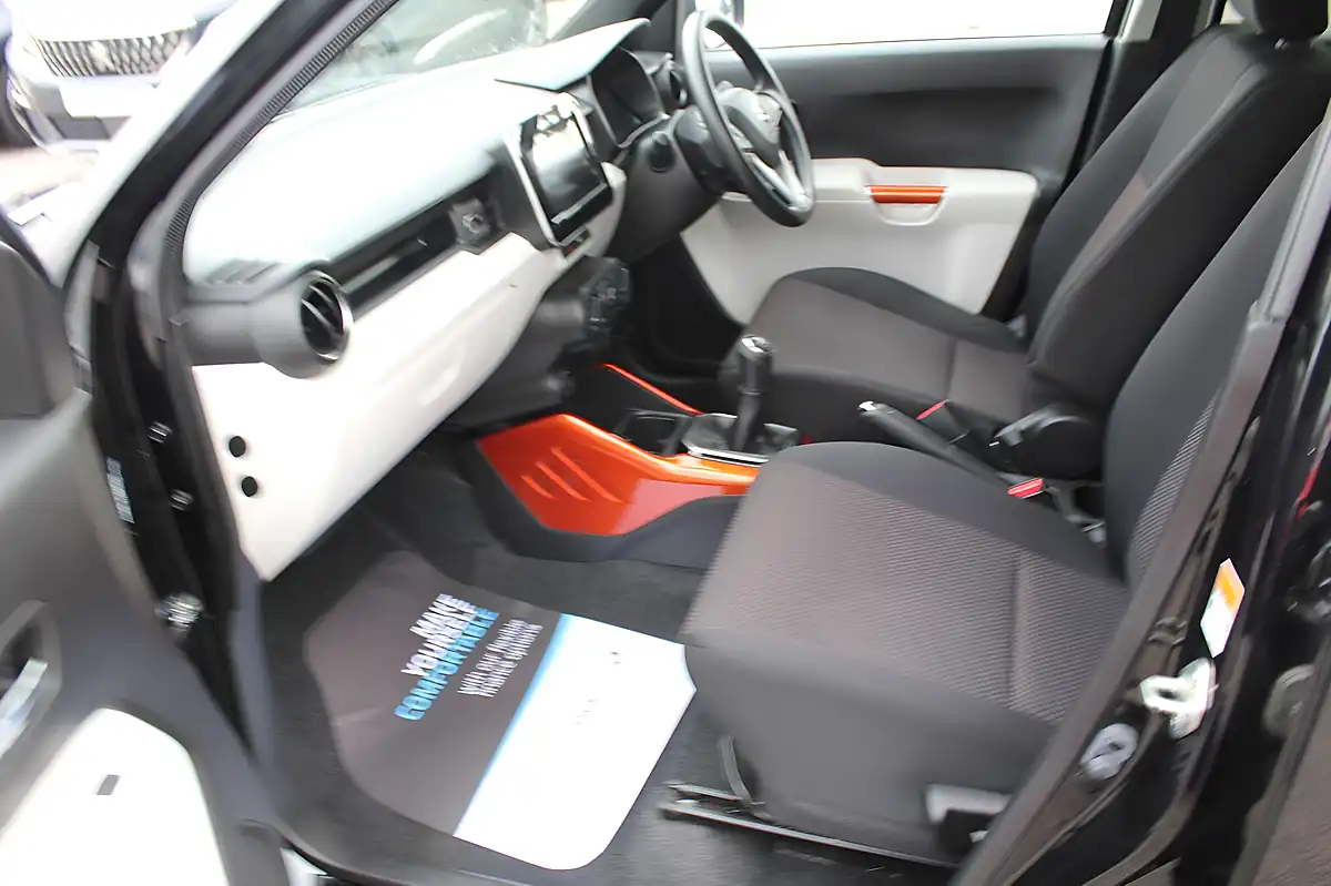 Used 2017 Suzuki Ignis Sz-T Black - Interior and Exterior details 14
