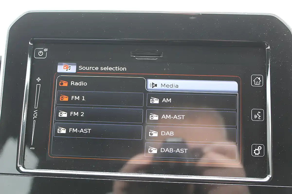 Used 2017 Suzuki Ignis Sz-T Black - Interior and Exterior details 16