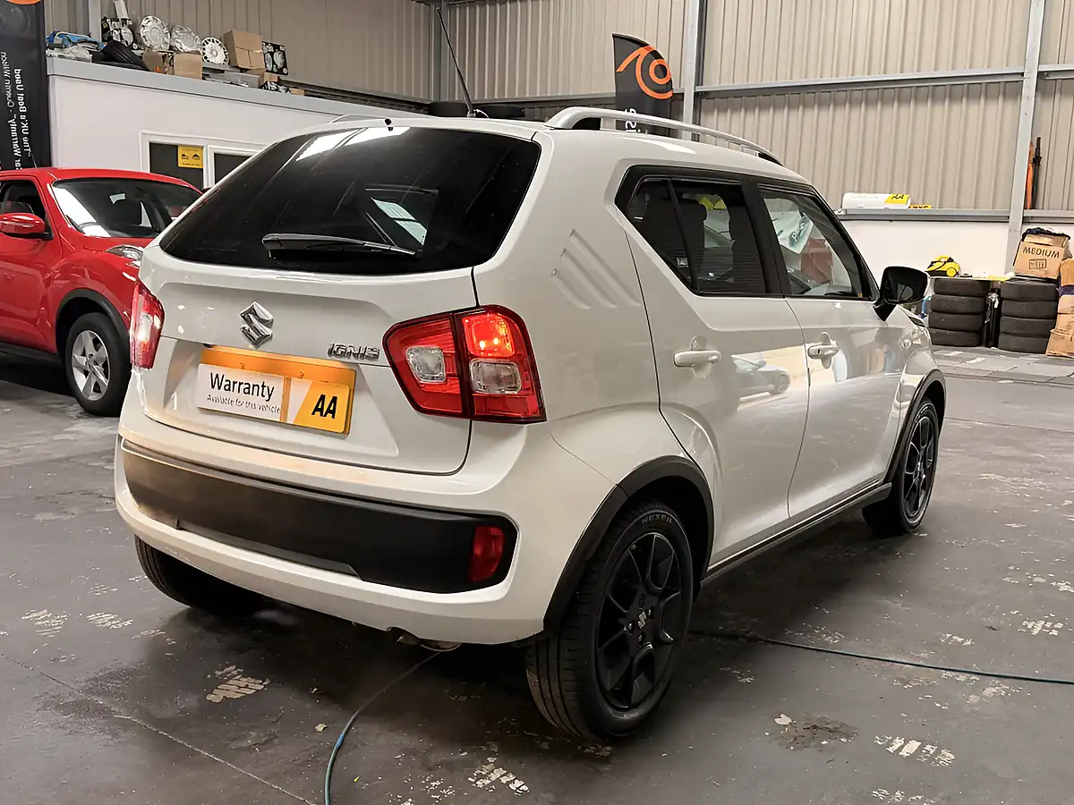 Used 2017 Suzuki Ignis Sz-T Pearl White Metallic - Interior and Exterior details 15