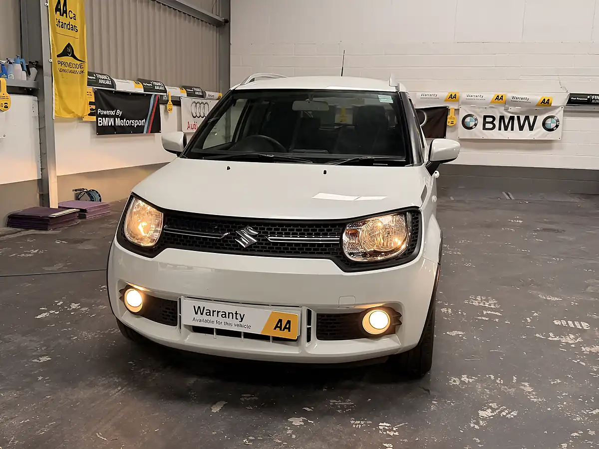 Used 2017 Suzuki Ignis Sz-T Pearl White Metallic - Interior and Exterior details 6