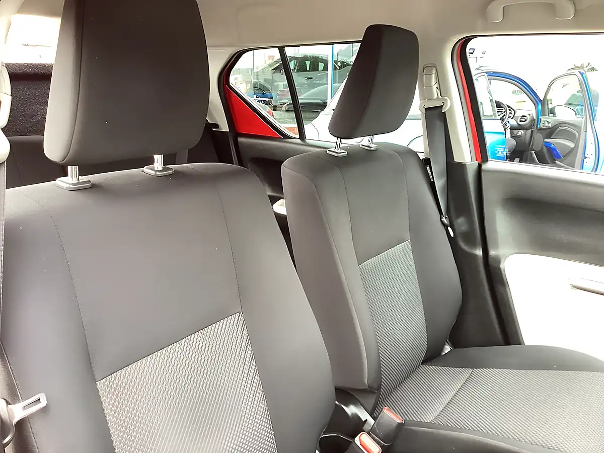 Used 2017 Suzuki Ignis Sz-T Red - Interior and Exterior details 9