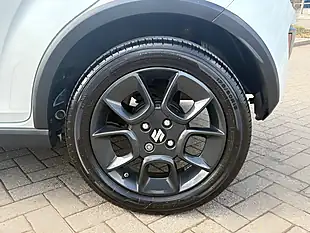 Used 2017 Suzuki Ignis Sz-T White - Interior and Exterior details 12
