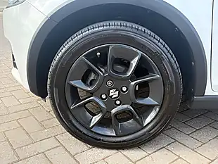 Used 2017 Suzuki Ignis Sz-T White - Interior and Exterior details 13