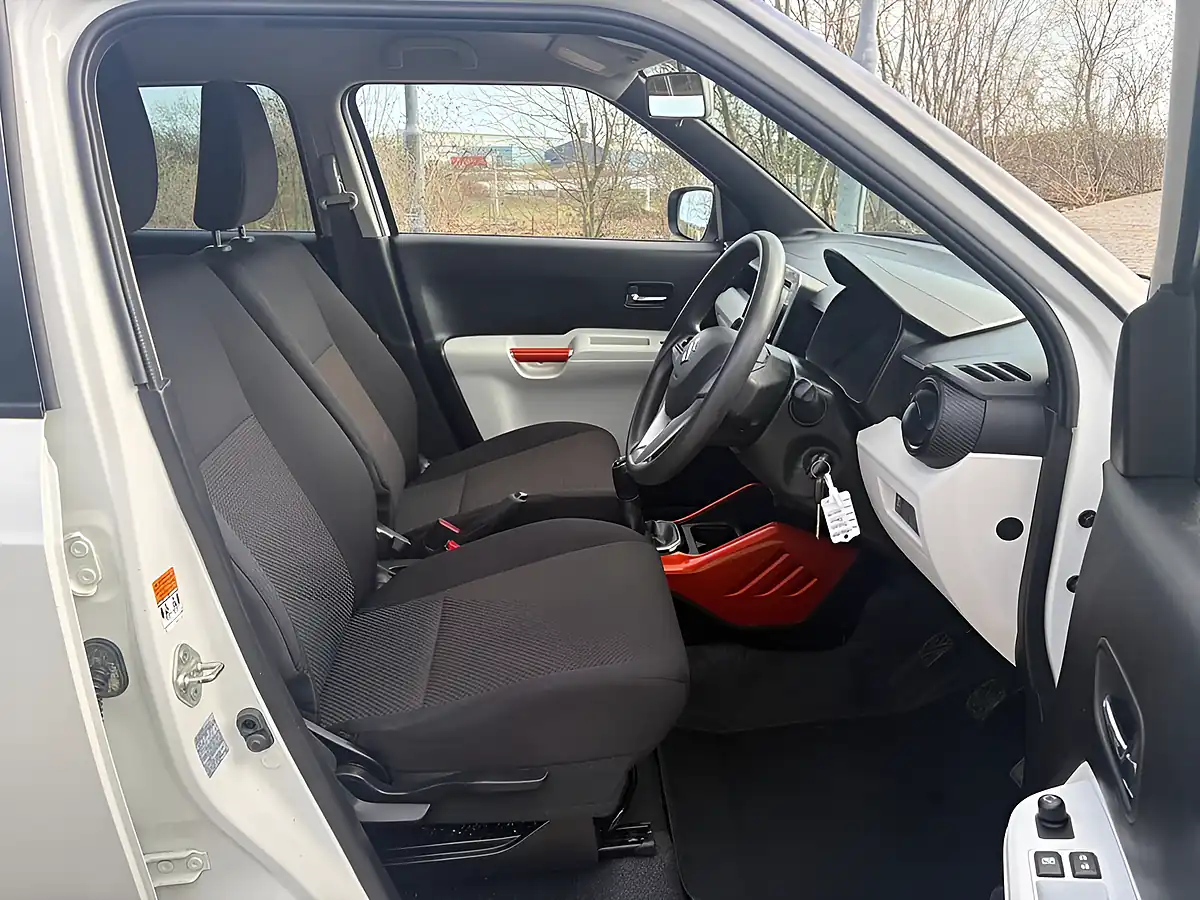 Used 2017 Suzuki Ignis Sz-T White - Interior and Exterior details 14