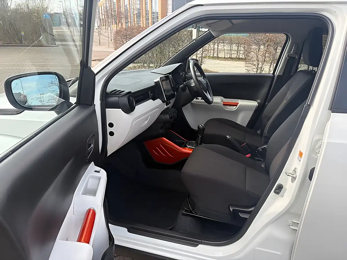 Used 2017 Suzuki Ignis Sz-T White - Interior and Exterior details 16