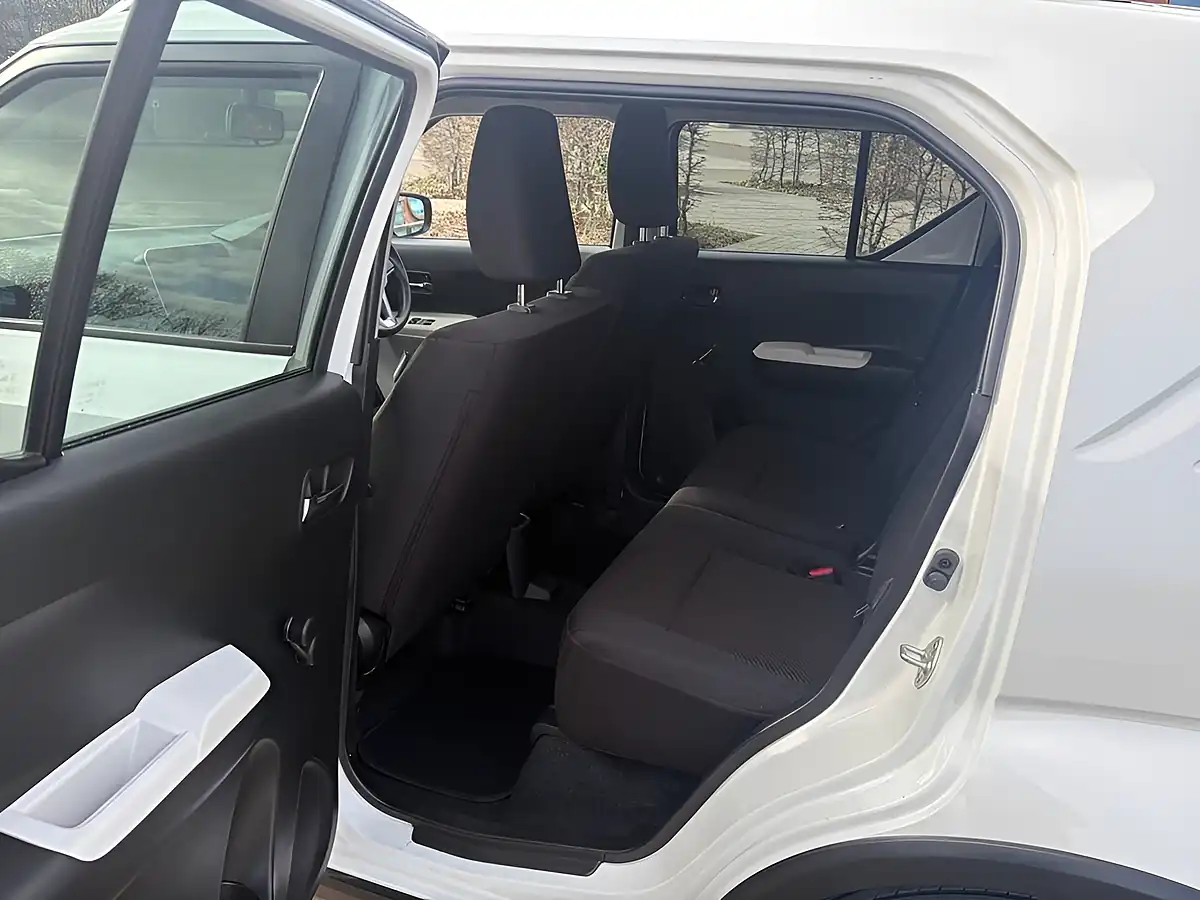 Used 2017 Suzuki Ignis Sz-T White - Interior and Exterior details 17