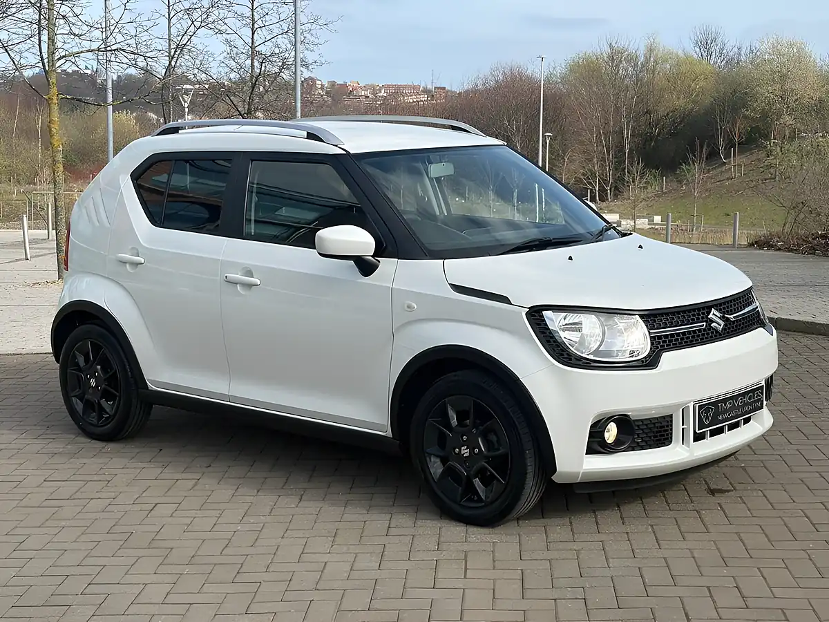 Used 2017 Suzuki Ignis Sz-T White - Interior and Exterior details 2