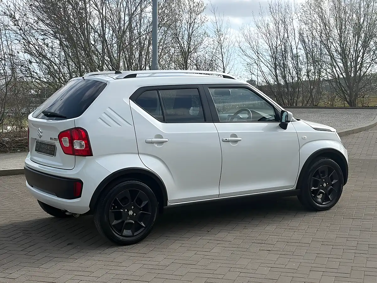 Used 2017 Suzuki Ignis Sz-T White - Interior and Exterior details 3