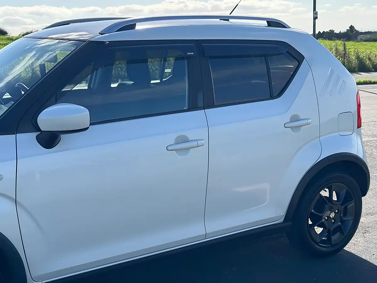 Used 2017 Suzuki Ignis Sz-T White - Interior and Exterior details 4