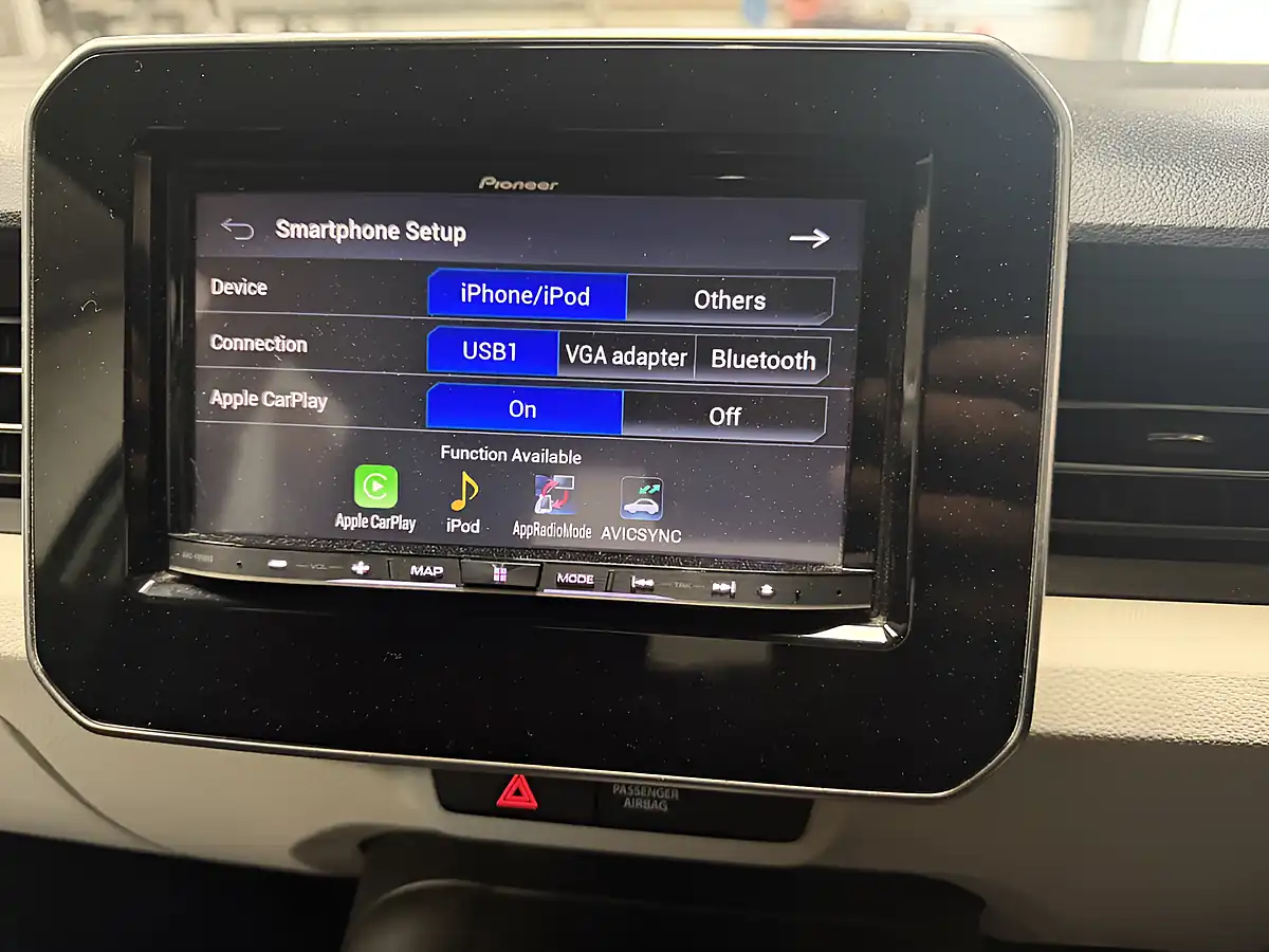 Used 2017 Suzuki Ignis Sz-T White Pearl - Interior and Exterior details 11