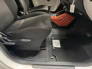 Used 2017 Suzuki Ignis Sz-T White Pearl - Interior and Exterior details 12