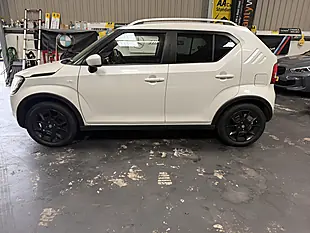 Used 2017 Suzuki Ignis Sz-T White Pearl - Interior and Exterior details 6