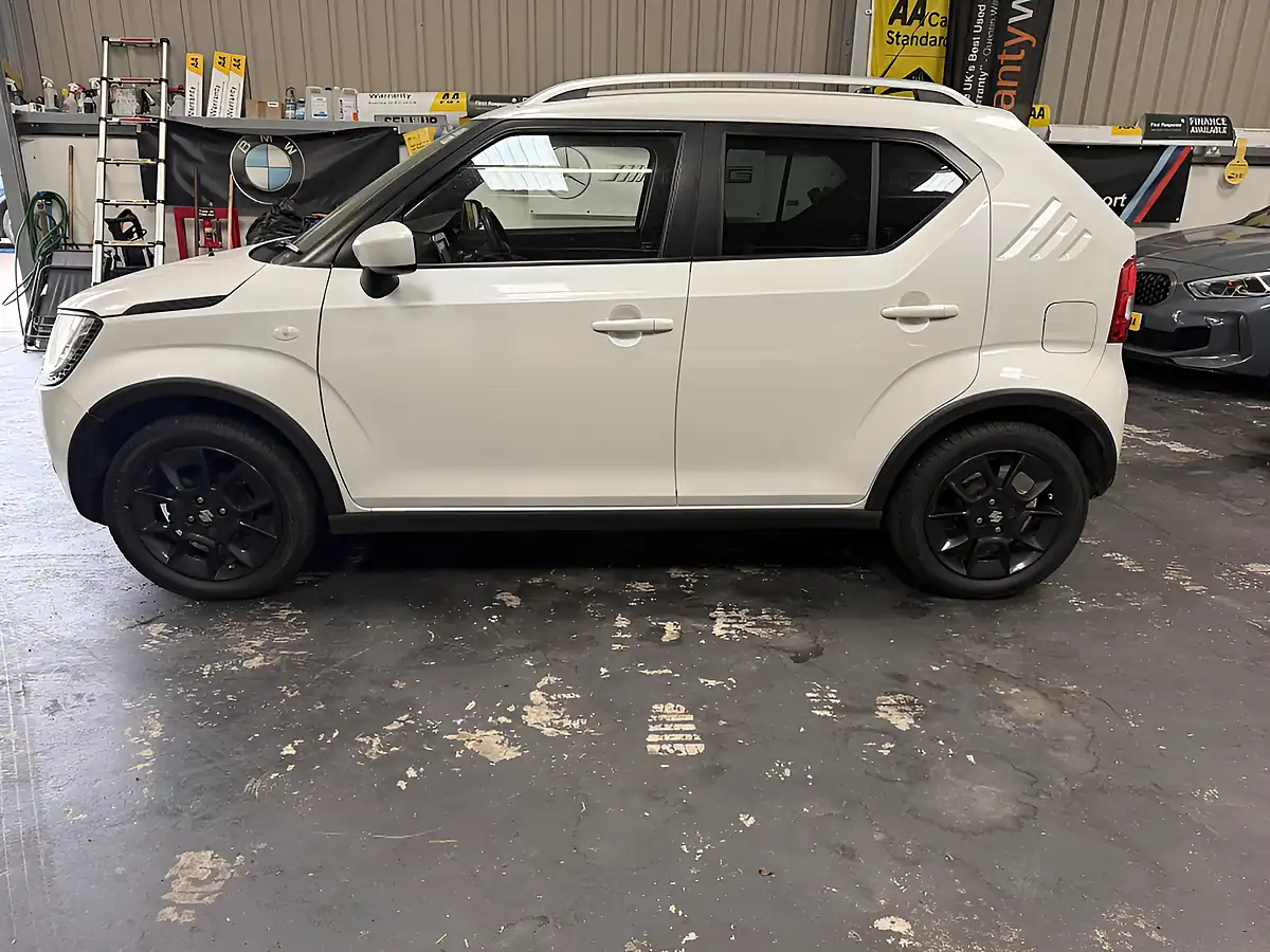Used 2017 Suzuki Ignis Sz-T White Pearl - Interior and Exterior details 6