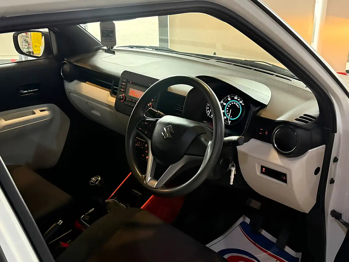 Used 2017 Suzuki Ignis SZ3 White - Interior and Exterior details 16
