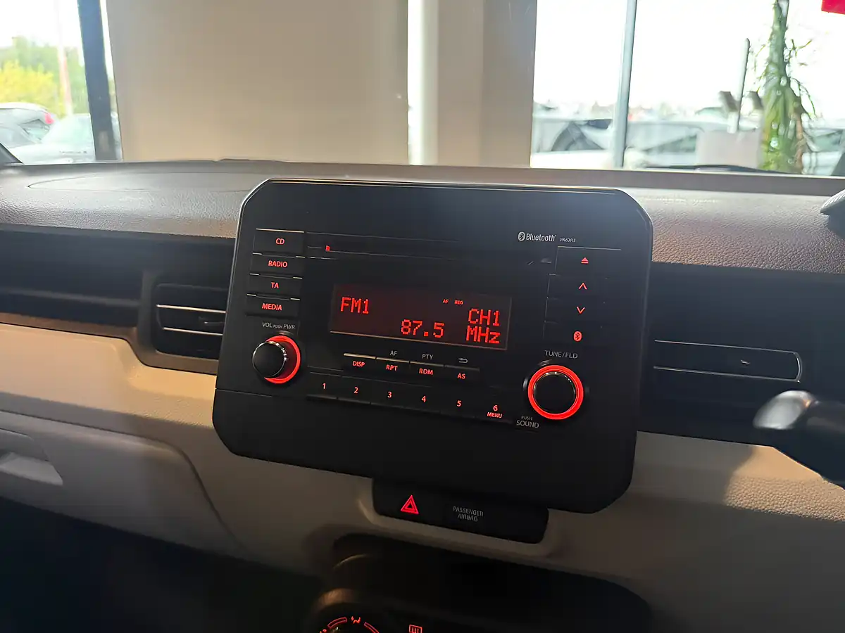 Used 2017 Suzuki Ignis SZ3 White - Interior and Exterior details 17