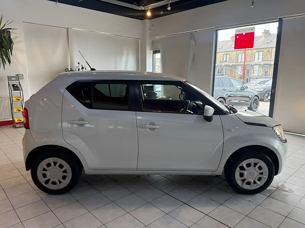 Used 2017 Suzuki Ignis SZ3 White - Interior and Exterior details 8