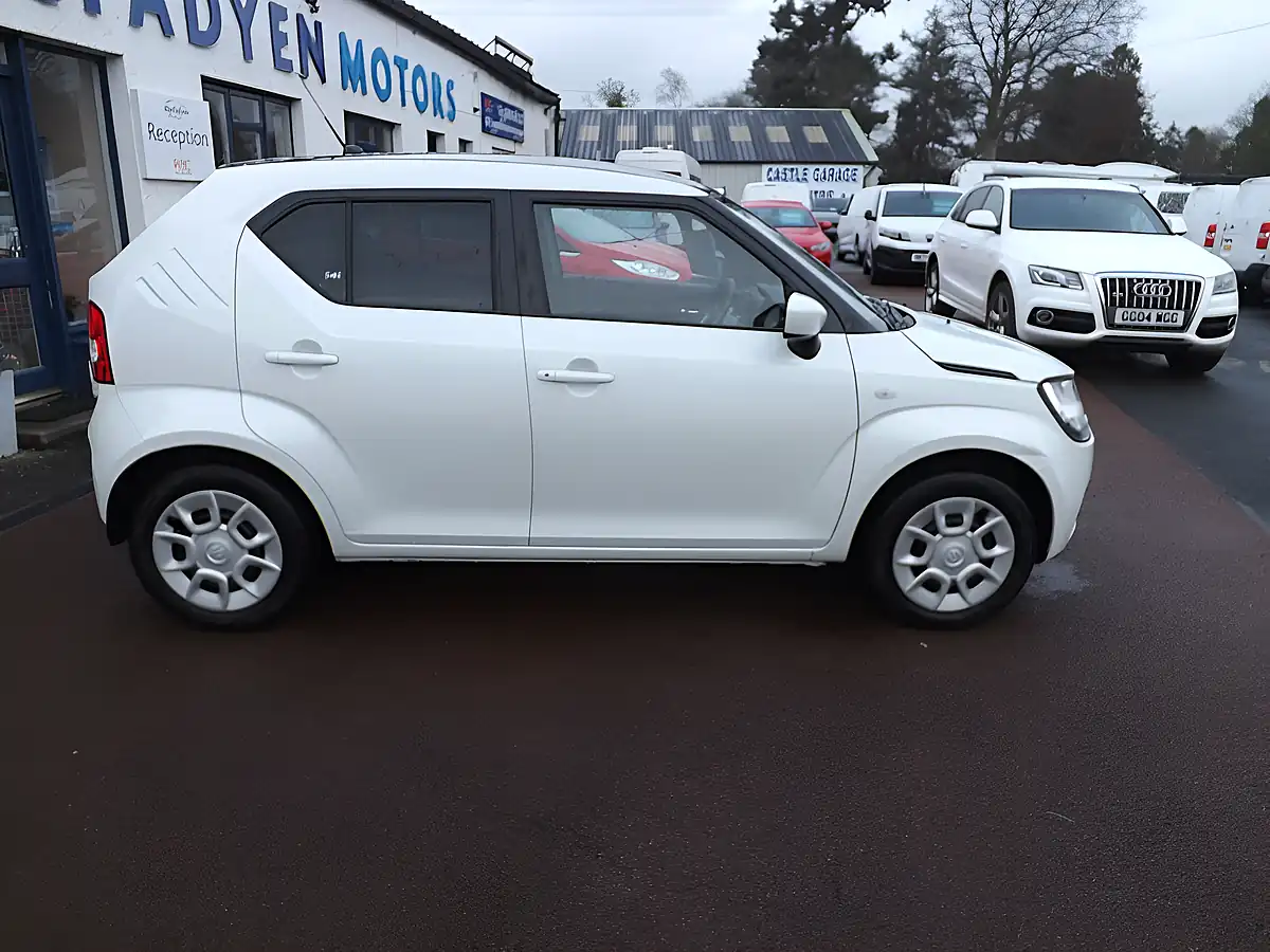 Used 2017 Suzuki Ignis SZ3 White - Interior and Exterior details 12