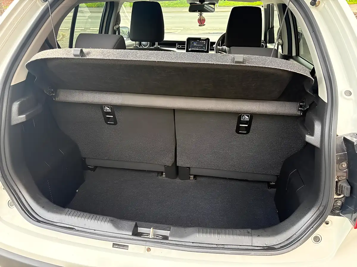 Used 2017 Suzuki Ignis SZ5 White - Interior and Exterior details 11