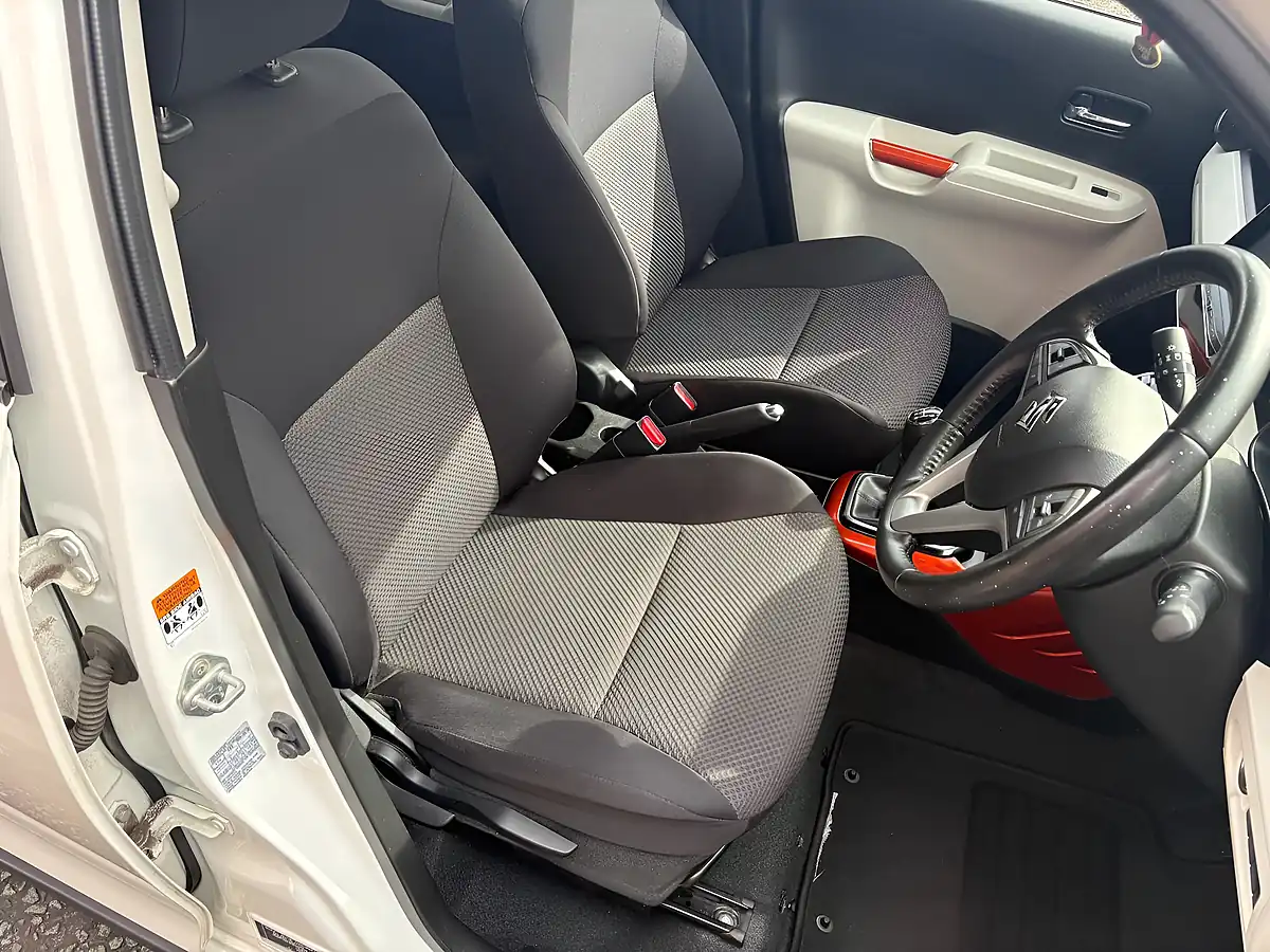 Used 2017 Suzuki Ignis SZ5 White - Interior and Exterior details 9